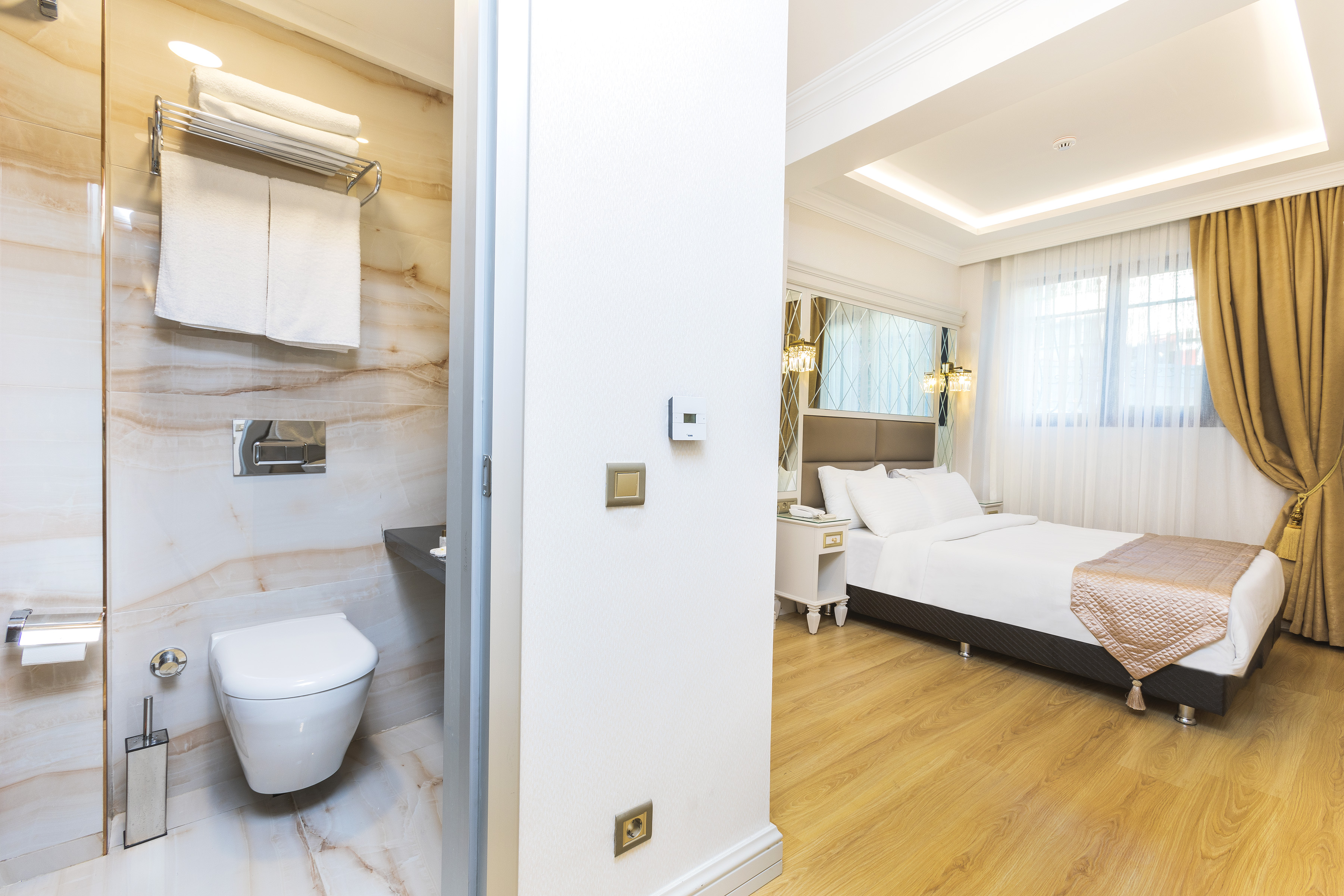 Quart Room